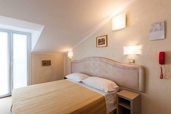 Hotel Ca D'Oro チェルヴィア エクステリア 写真